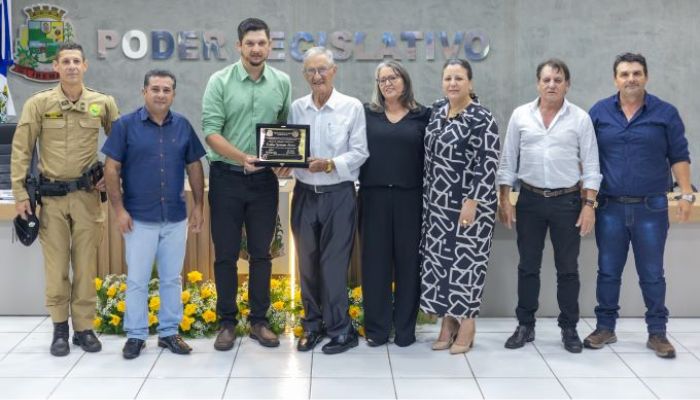 Ibema - Câmara homenageia Senhor Evalino Arrosi, pioneiro da cidade com Título de Cidadão Honorário